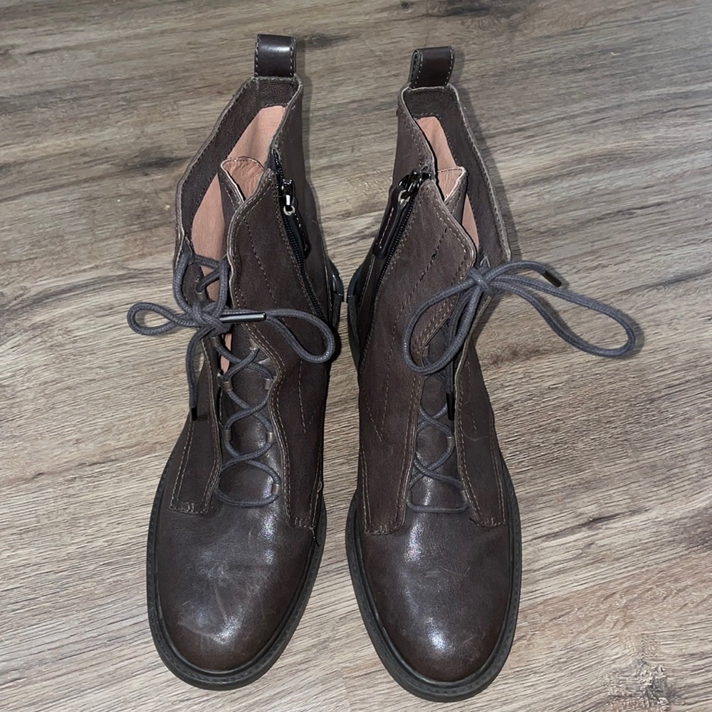 New Louise et Cie boots size - 9M